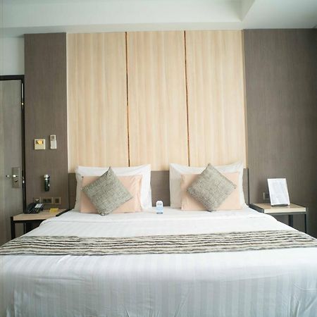 Kyriad Hotel Muraya Aceh Banda Aceh Extérieur photo