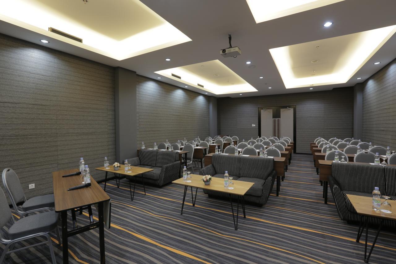 Kyriad Hotel Muraya Aceh Banda Aceh Extérieur photo